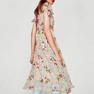 RARE Zara Trafaluc Floral Stars Midi Dress